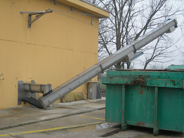 U型螺旋輸送機(jī)的承壓能力有限，不適合輸長距離輸送